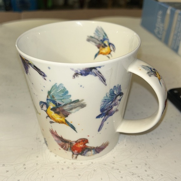 Dunoon Cairngorm ‘Flight of Fancy – Bird’ Mug - Picture 2 of 12